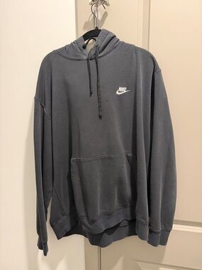 Nike Men’s Black Pullover Hoodie with White Logo